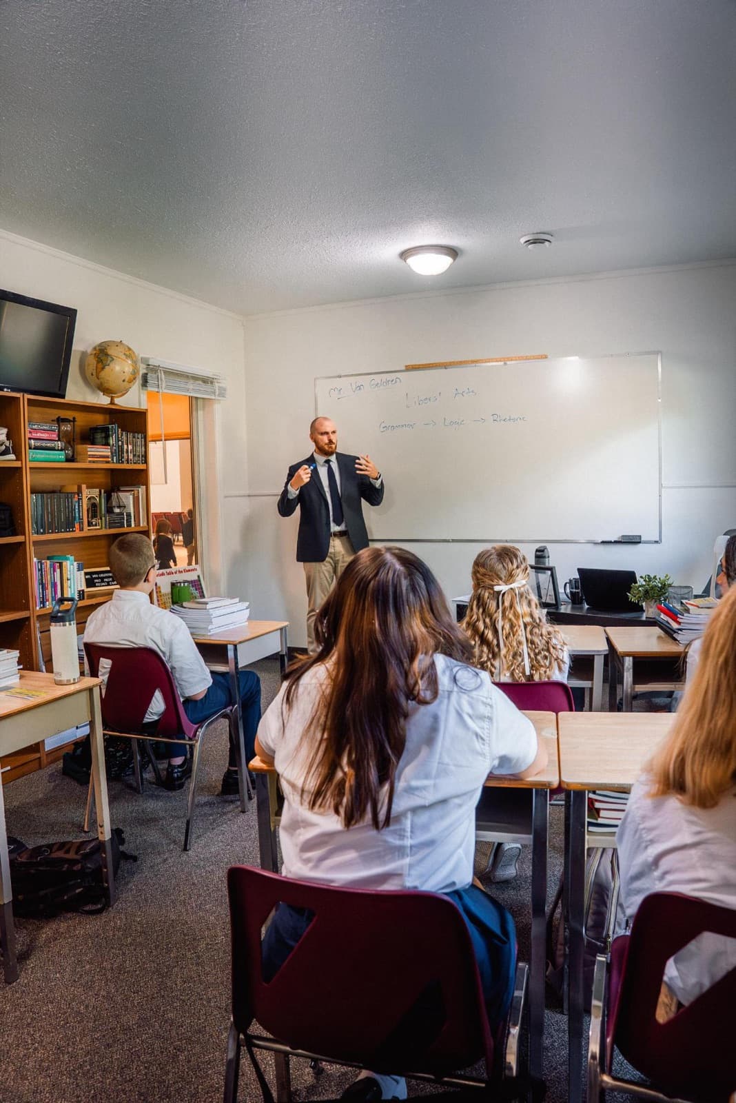 A liberal arts lesson on the grammar, logic, and rhetoric stages of the trivium